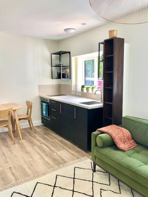 Linden Suite Goring Ngoại thất bức ảnh