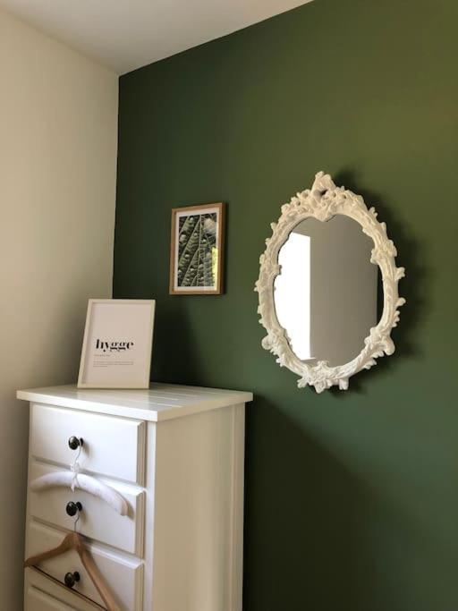 Linden Suite Goring Ngoại thất bức ảnh